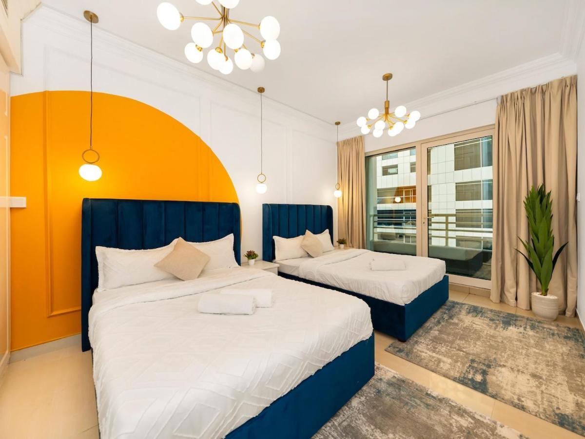 Luxury High Floor In Marina Rooftop Pool Apartment