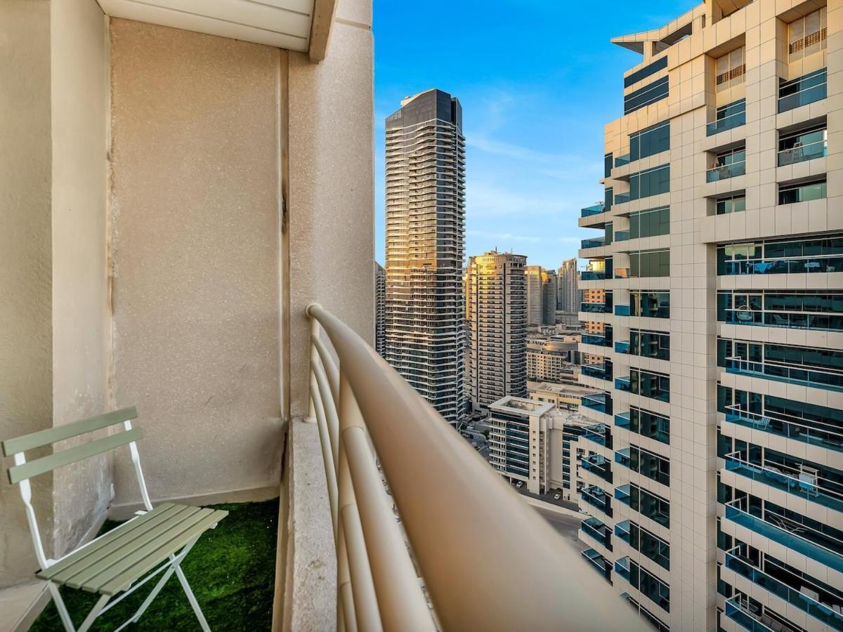 Luxury High Floor In Marina Rooftop Pool Apartment *
