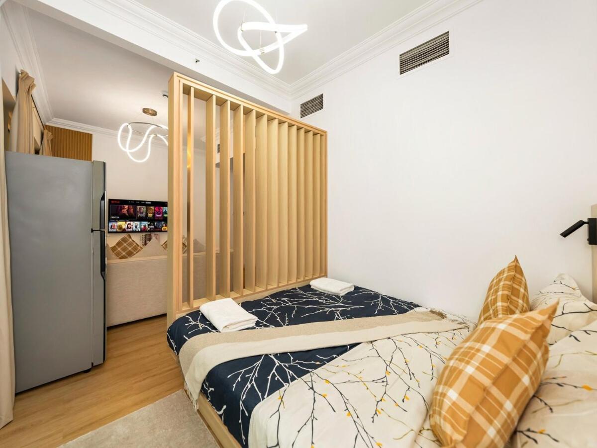 Luxury High Floor In Marina Rooftop Pool Apartment Dubai