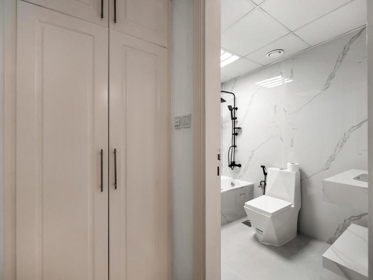 Luxury High Floor In Marina Rooftop Pool Apartment *